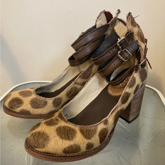 Freebird by Steven Leopard Print Heels with Dark Brown Straps - Picture 2 of 6